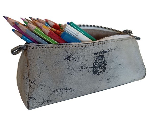 Großes Schlampermäppchen aus altweißen Leder - Einzelstück / Unikat Großes Schlampermäppchen aus altweißen Leder - Einzelstück / Unikat