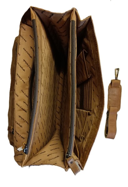 Große Aktentasche HEDIN aus Weideland-Leder - mit leichten Gebrauchsspuren Große Aktentasche HEDIN aus Weideland-Leder - mit leichten Gebrauchsspuren